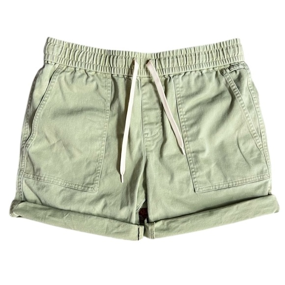 United by Blue Organic Cotton Pull On Rolled Cuff Olive Green Poplin Shorts - Picture 1 of 10